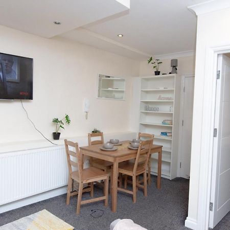 Evergreen Apartments-Flat 7, Londres Extérieur photo